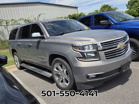 Used 2017 Chevrolet Suburban Premier AWD/4WD image 3
