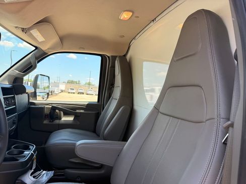 New 2026 Chevrolet Express 3500 w/ Power Convenience Package RWD image 12