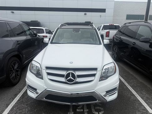 Used 2015 Mercedes-Benz GLK 350 2WD image 2
