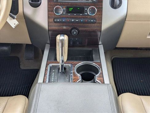 Used 2013 Ford Expedition XLT RWD image 12