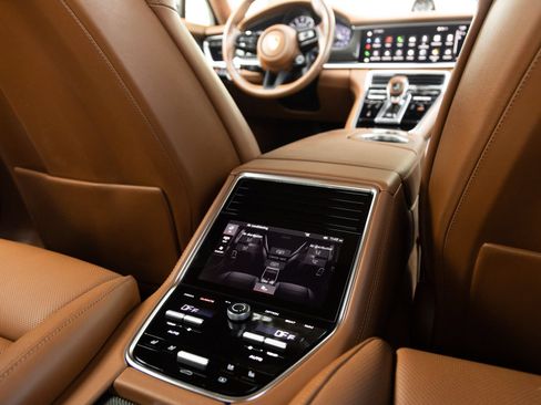 Certified 2022 Porsche Panamera Turbo S AWD/4WD image 29