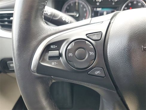 Used 2018 Buick Enclave Essence image 26