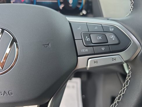 New 2026 Volkswagen Atlas Cross Sport SE AWD/4WD image 15