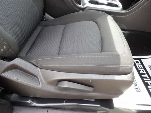 Used 2022 Chevrolet Colorado LT w/ Fleet Safety Package image 37