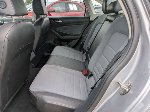 Used 2025 Volkswagen Jetta SE FWD image 15