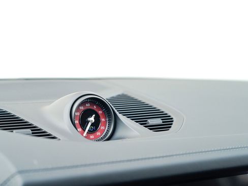 New 2026 Porsche Cayenne GTS image 25