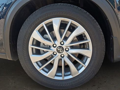 Certified 2025 INFINITI QX50 Pure AWD/4WD image 9
