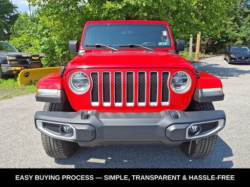 Used 2019 Jeep Wrangler Unlimited Sahara AWD/4WD image 3