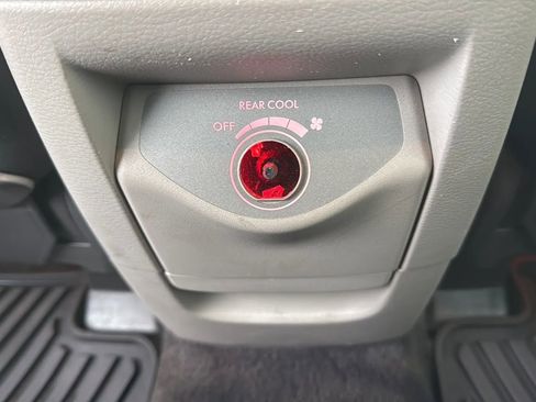 Used 2013 Subaru Tribeca Limited w/ PWR Moonroof Pkg image 30