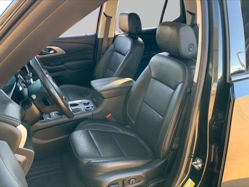 Used 2020 Chevrolet Traverse RS FWD image 8