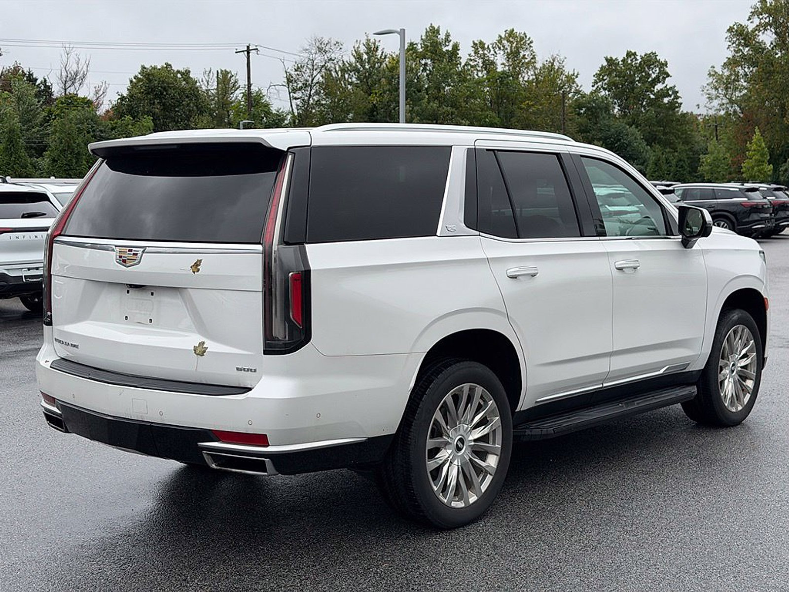 Used 2021 Cadillac Escalade Premium Luxury w/ Driver Assist Tech Package AWD/4WD image 7