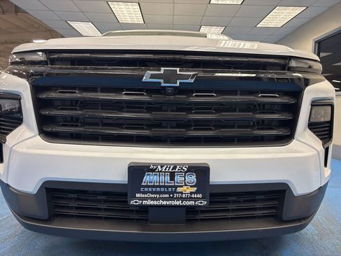 New 2026 Chevrolet Traverse LT w/ Midnight/Sport Edition FWD image 13