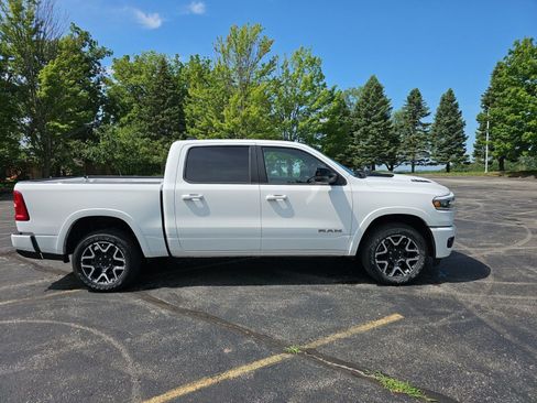Used 2025 RAM 1500 Laramie w/ Sport Appearance Package AWD/4WD image 7
