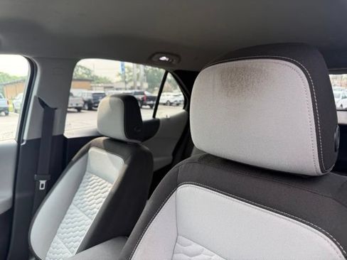 Certified 2020 Chevrolet Equinox LS w/ LS Convenience Package FWD image 8