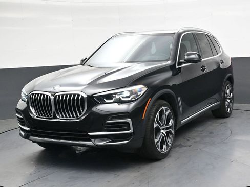 Used 2022 BMW X5 xDrive40i w/ Premium Package AWD/4WD image 8