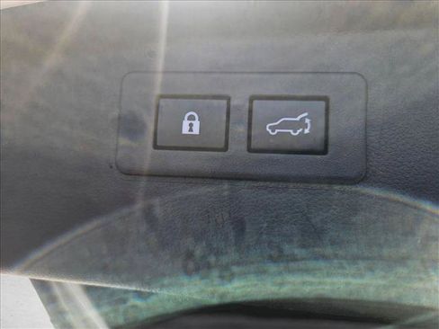 Certified 2023 Subaru Outback Touring XT AWD/4WD image 7