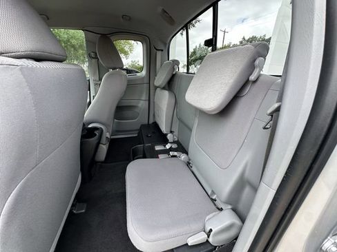 Used 2013 Toyota Tacoma PreRunner w/ SR5 Pkg RWD image 26