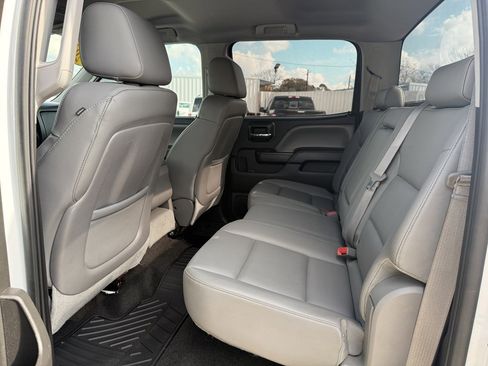 Used 2015 Chevrolet Silverado 2500 W/T w/ WT Fleet Convenience Package image 9