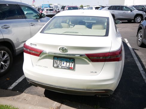 Used 2016 Toyota Avalon XLE FWD image 6