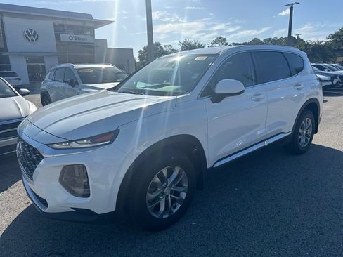 Used 2020 Hyundai Santa Fe SE FWD image 1