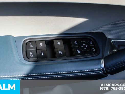 Used 2023 Porsche Cayenne Turbo image 38