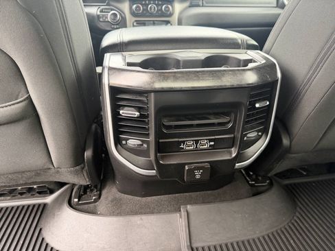 Used 2020 RAM 1500 Big Horn AWD/4WD image 14