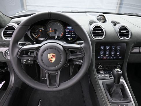 New 2025 Porsche 718 Cayman GT4 RS image 18