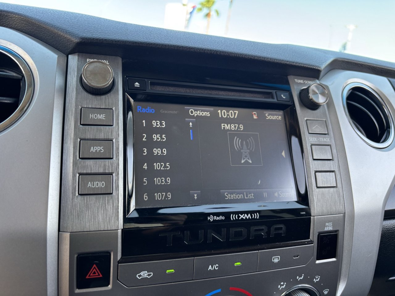 Used 2019 Toyota Tundra SR5 w/ SR5 Upgrade Package AWD/4WD image 20
