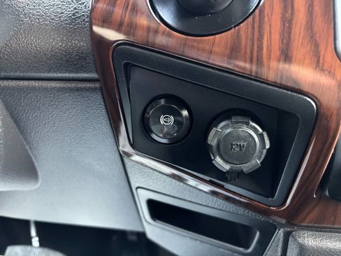 Used 2016 Ford F350 Lariat w/ Chrome Package image 40