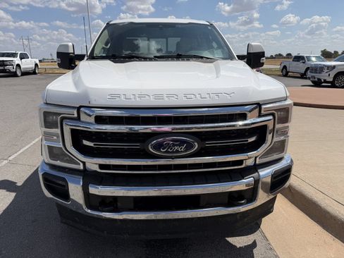 Used 2021 Ford F250 Lariat w/ Lariat Ultimate Package AWD/4WD image 2