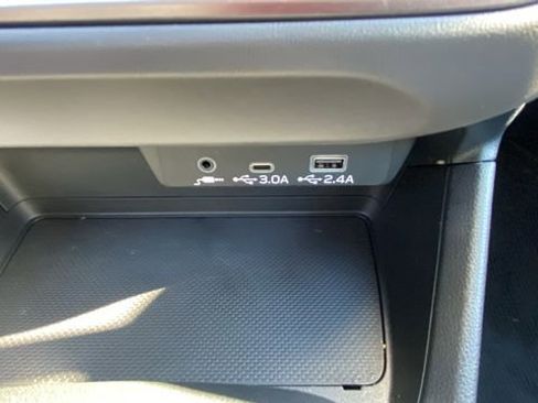 Certified 2025 Subaru Crosstrek 2.0i Premium image 29