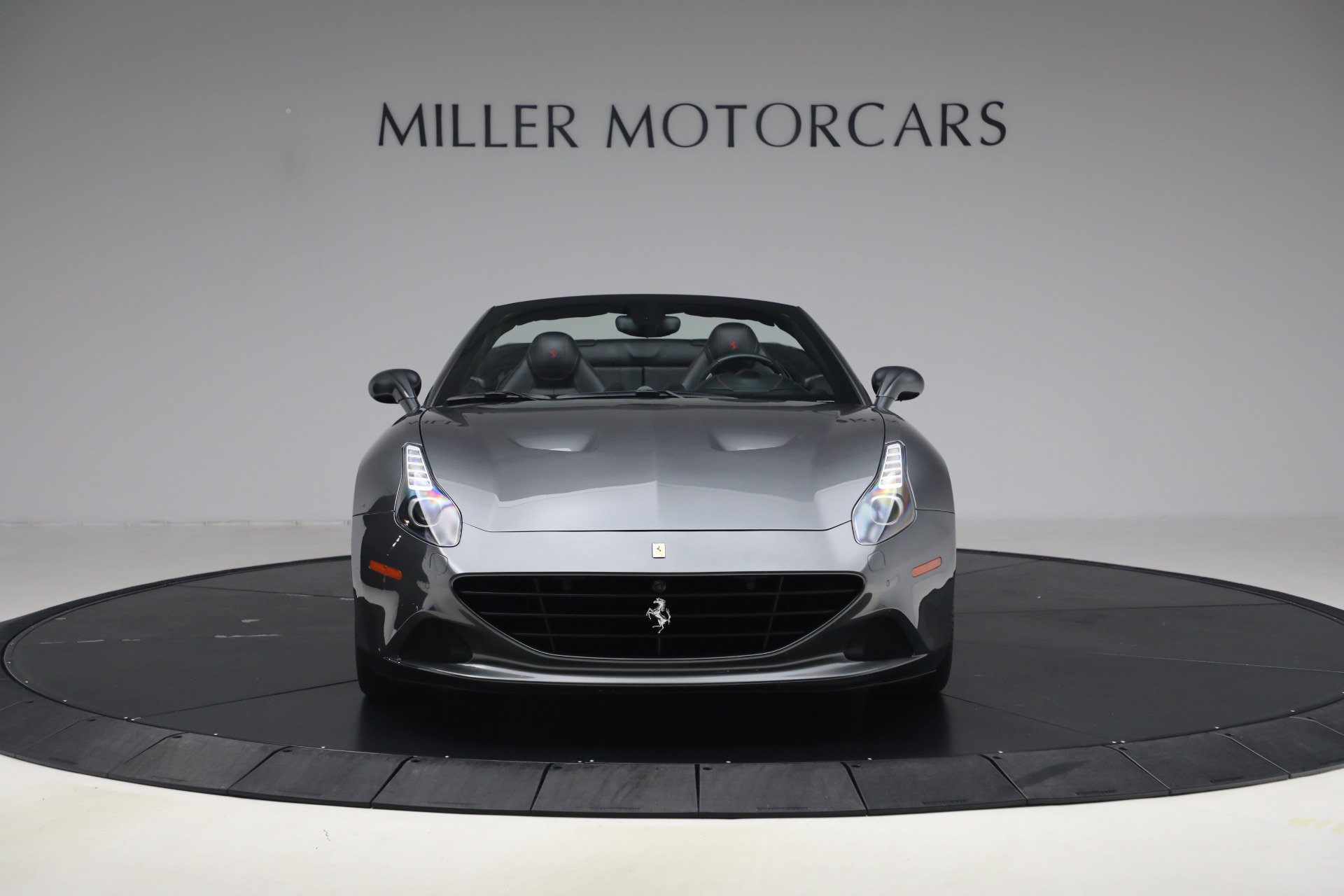 Certified 2015 Ferrari California T RWD image 13