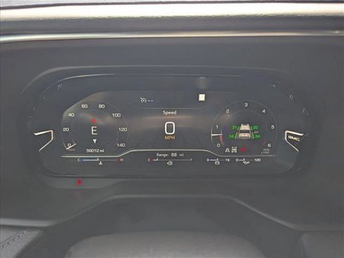 Used 2022 GMC Yukon Denali AWD/4WD image 9