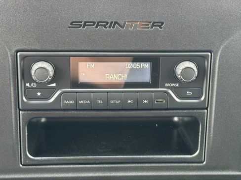 Used 2025 Mercedes-Benz Sprinter 2500 image 17