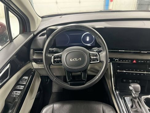 Used 2024 Kia Carnival SX FWD image 11