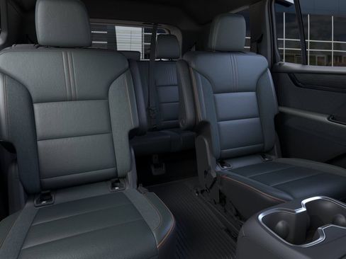 New 2026 GMC Acadia AT4 w/ Luxury Package AWD/4WD image 17