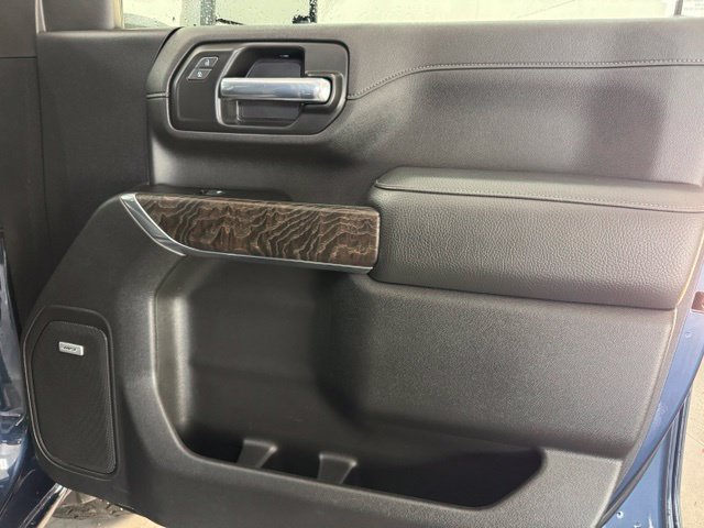 Used 2023 GMC Sierra 2500 Denali w/ Denali Ultimate Package AWD/4WD image 27