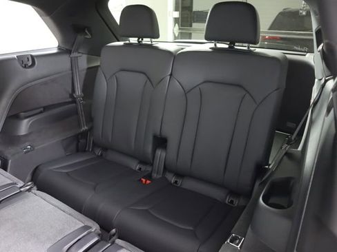 New 2026 Audi Q7 Premium Plus image 23