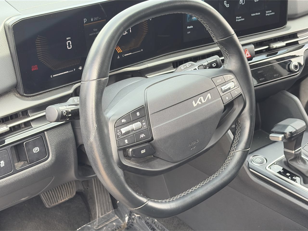 Used 2026 Kia Sportage LX FWD image 12