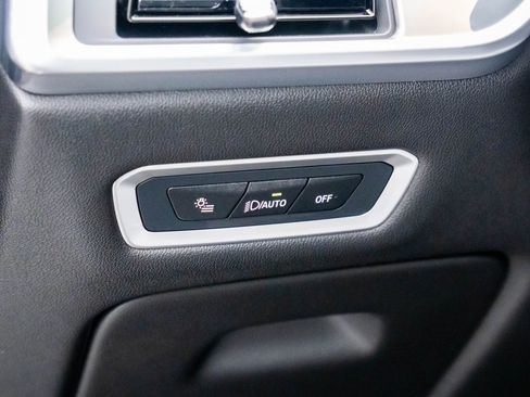 Certified 2025 BMW X7 xDrive40i w/ M Sport Package image 20