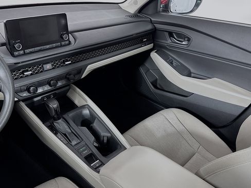 Certified 2023 Honda Accord EX image 23