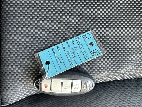 Used 2017 Nissan Pathfinder SV FWD image 32