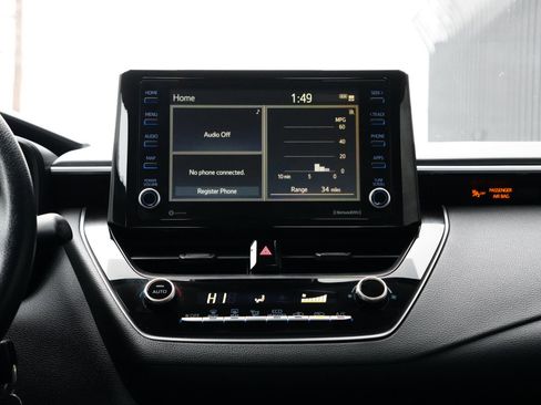 Used 2022 Toyota Corolla LE image 17