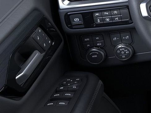 New 2026 GMC Yukon Denali w/ Sun & Power Step Package AWD/4WD image 22