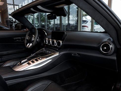 Used 2020 Mercedes-Benz AMG GT C image 33