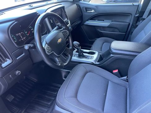 Used 2022 Chevrolet Colorado LT w/ Fleet Safety Package RWD image 9