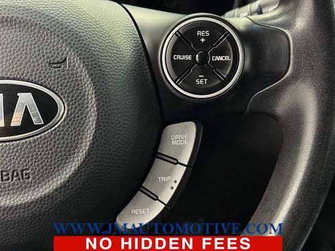 Used 2019 Kia Soul + image 34