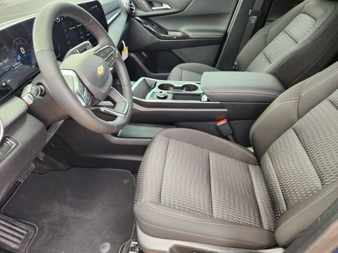 New 2026 Chevrolet Equinox LT FWD image 11