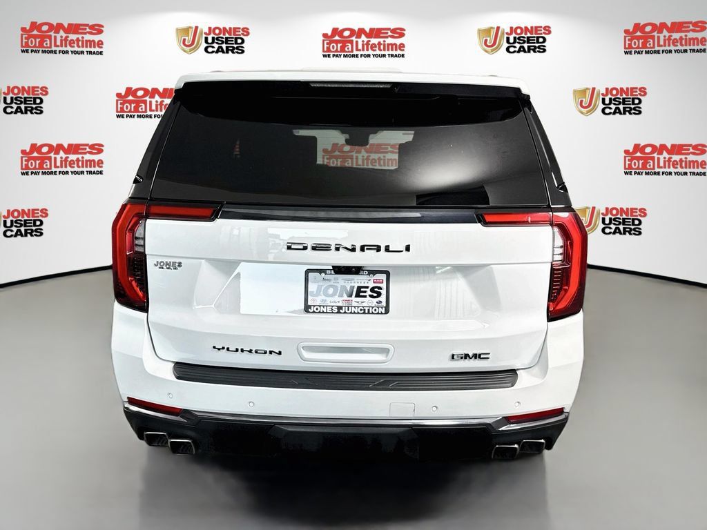 Used 2025 GMC Yukon Denali Ultimate AWD/4WD image 17