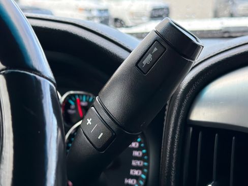 Used 2018 GMC Sierra 2500 SLE w/ SLE Preferred Package image 17